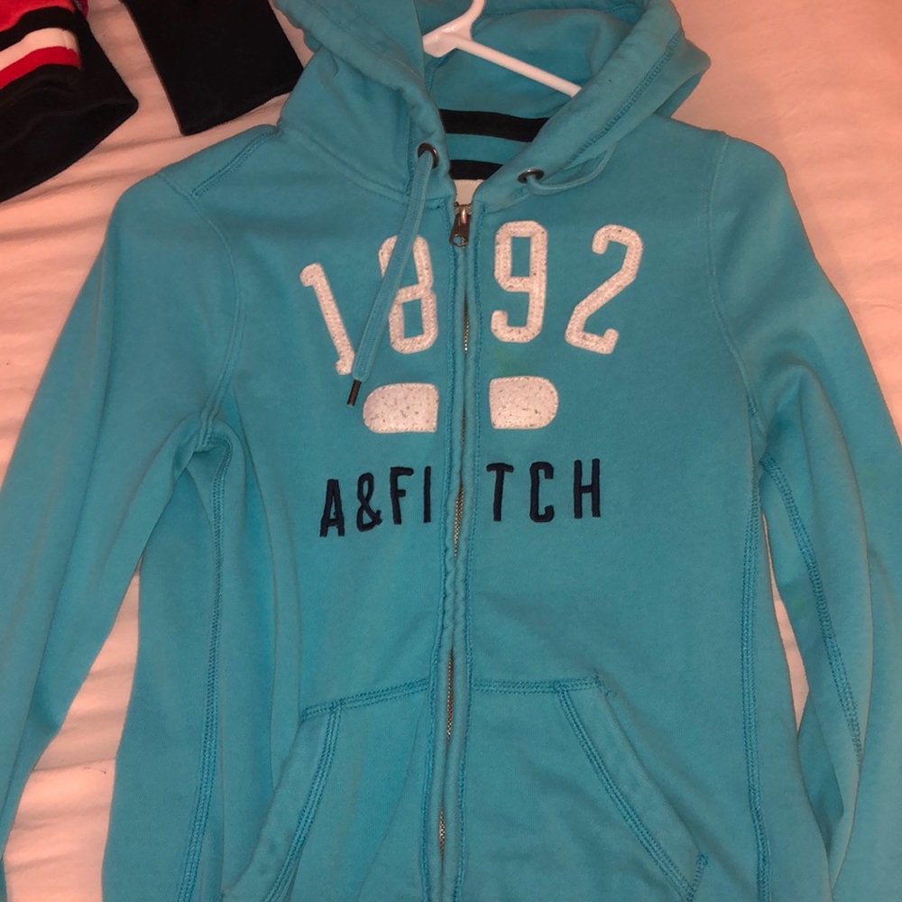 A&F sweater
